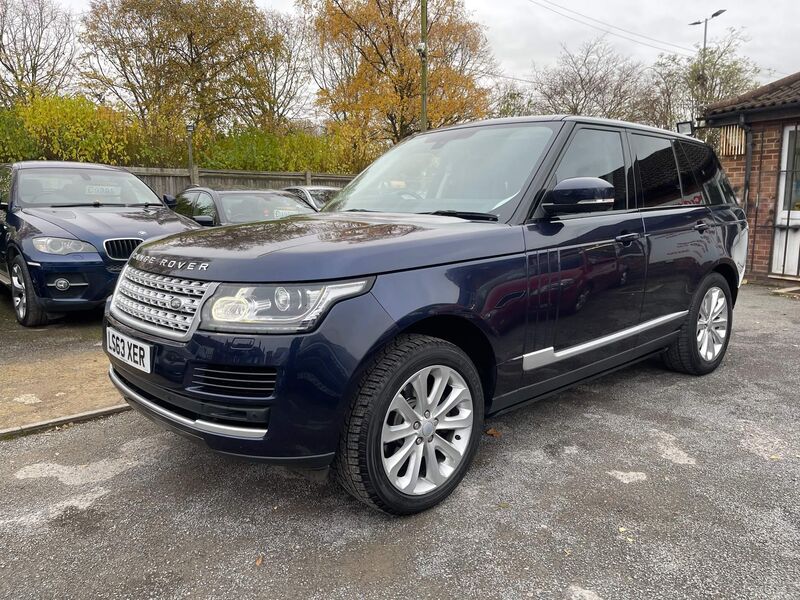 View LAND ROVER RANGE ROVER 3.0 TD V6 Vogue Auto 4WD Euro 5 (s/s) 5dr