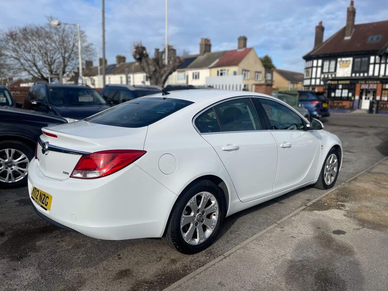 View VAUXHALL INSIGNIA 2.0 CDTi SRi Nav Auto Euro 5 4dr