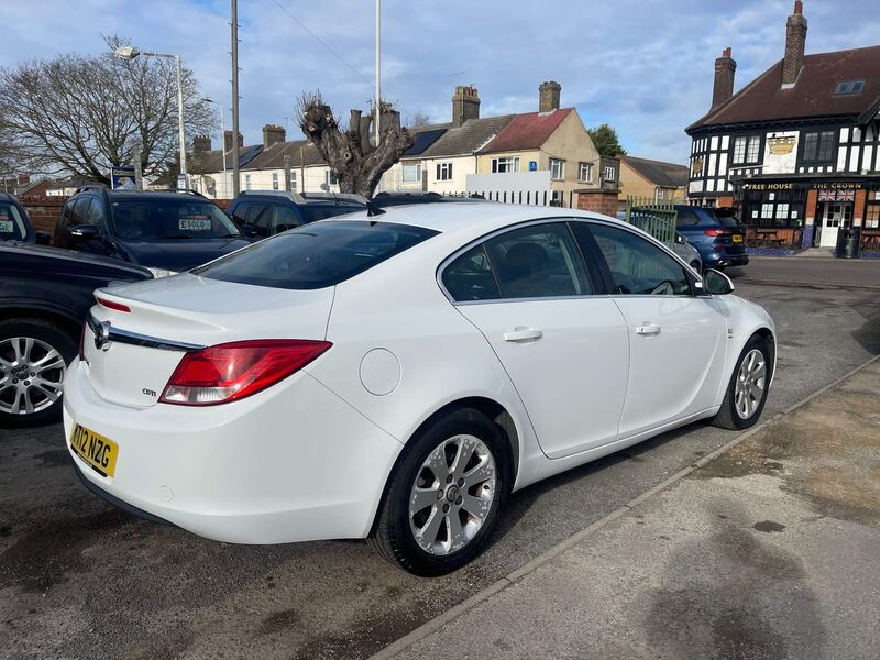 VAUXHALL INSIGNIA