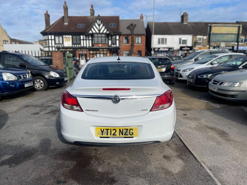 VAUXHALL INSIGNIA