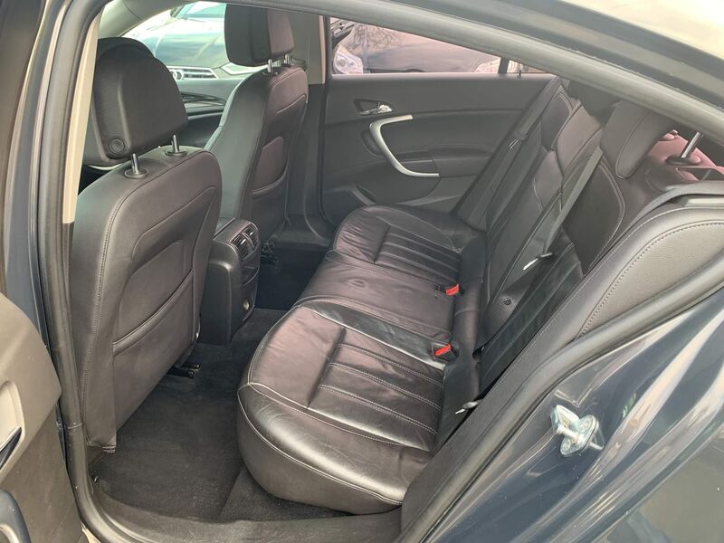 VAUXHALL INSIGNIA