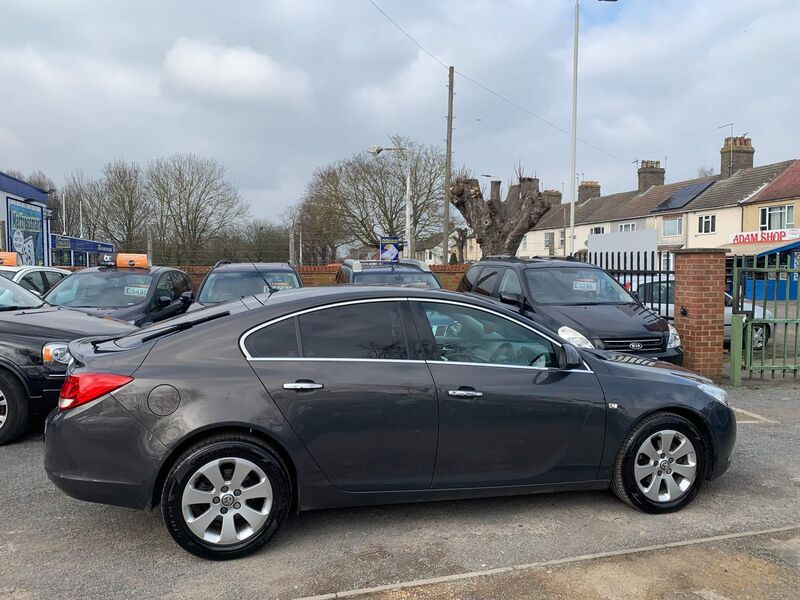 VAUXHALL INSIGNIA