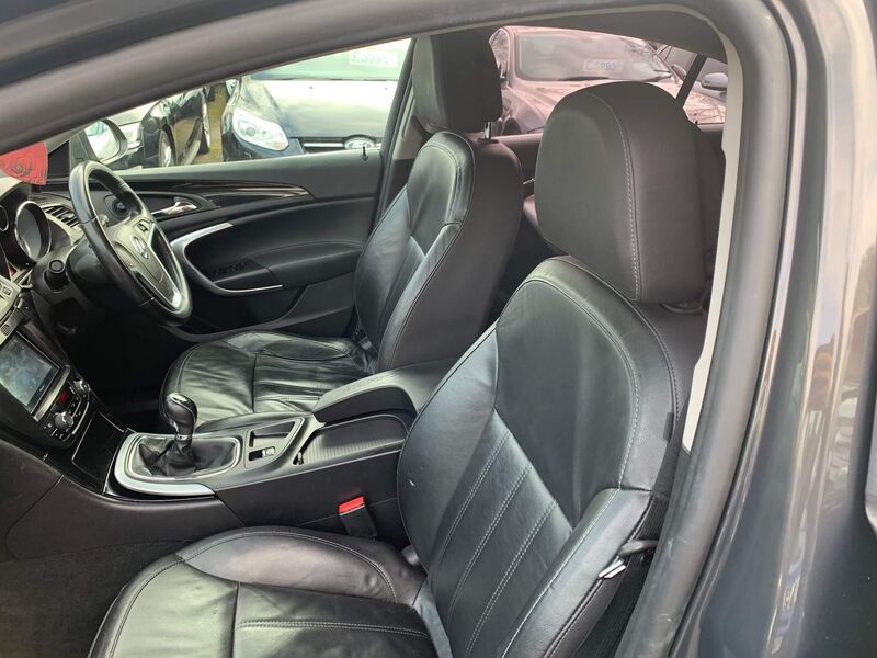 VAUXHALL INSIGNIA