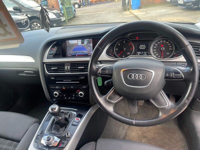 AUDI A4 AVANT
