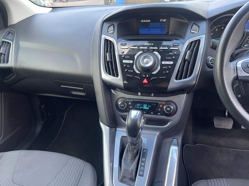 FORD FOCUS