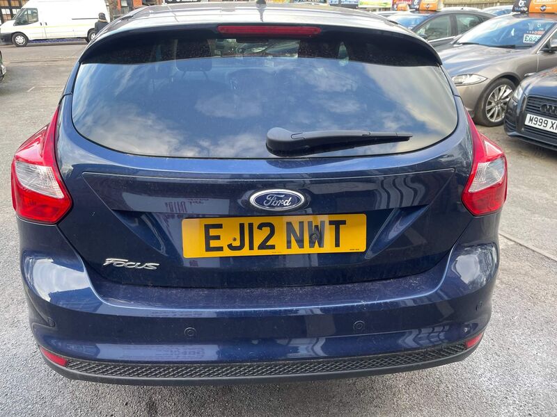 FORD FOCUS