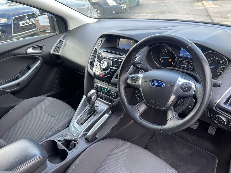 FORD FOCUS