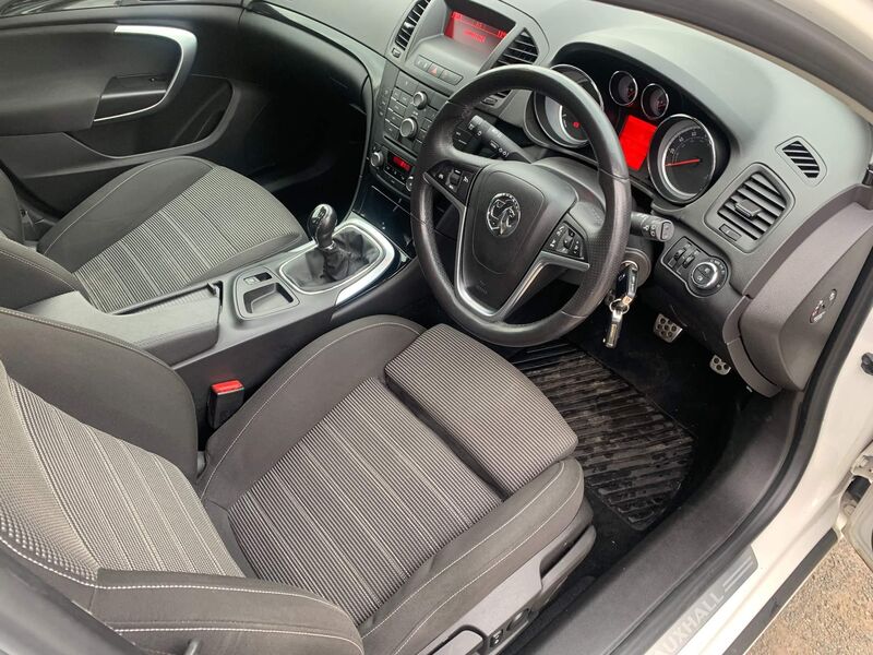 VAUXHALL INSIGNIA