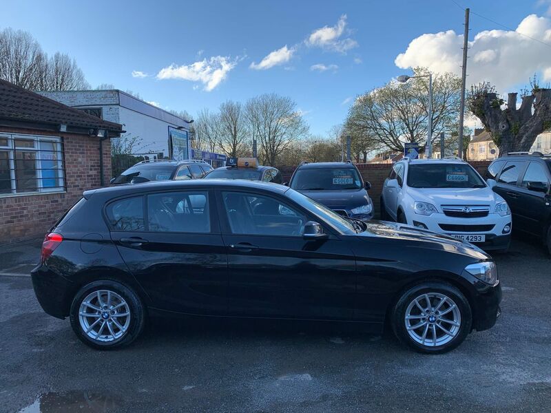 BMW 1 SERIES