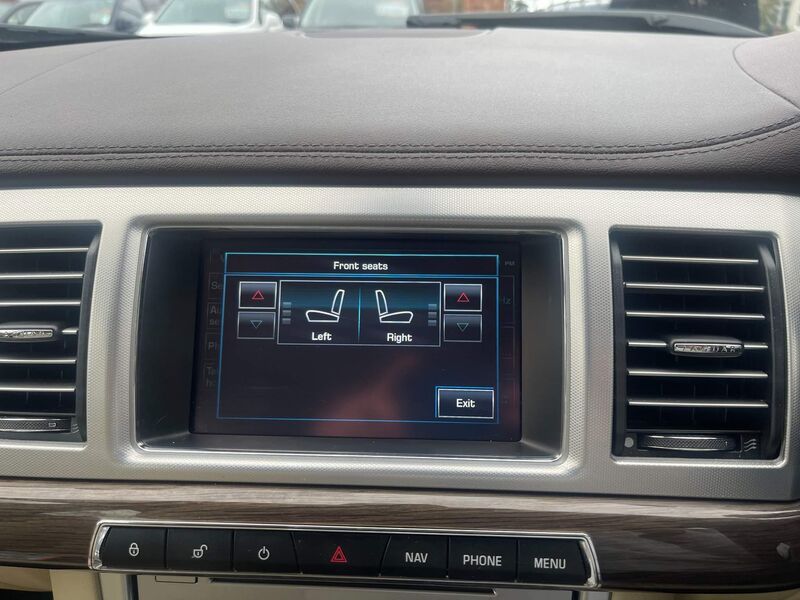 JAGUAR XF