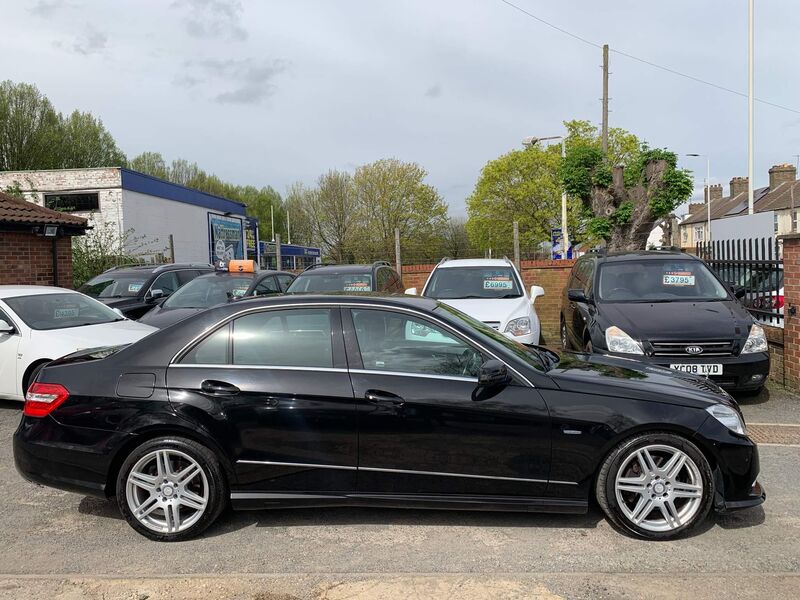 MERCEDES-BENZ E CLASS