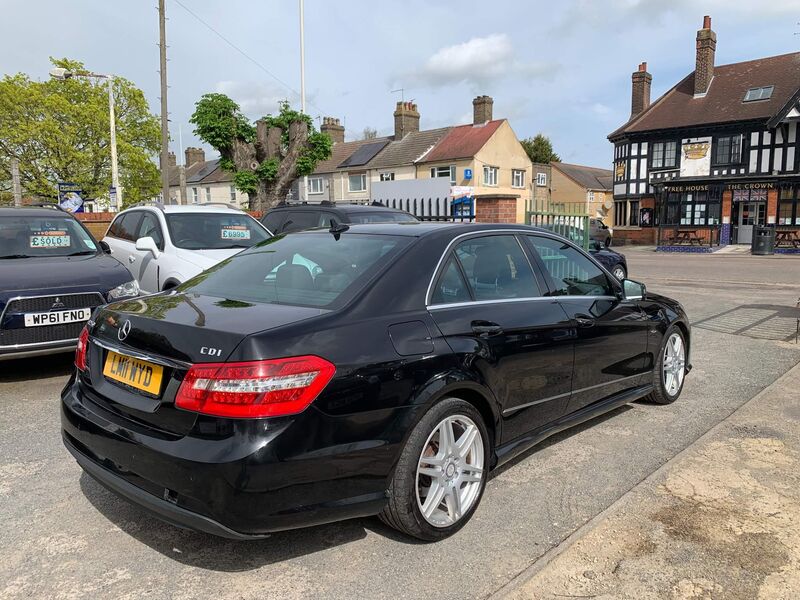 MERCEDES-BENZ E CLASS