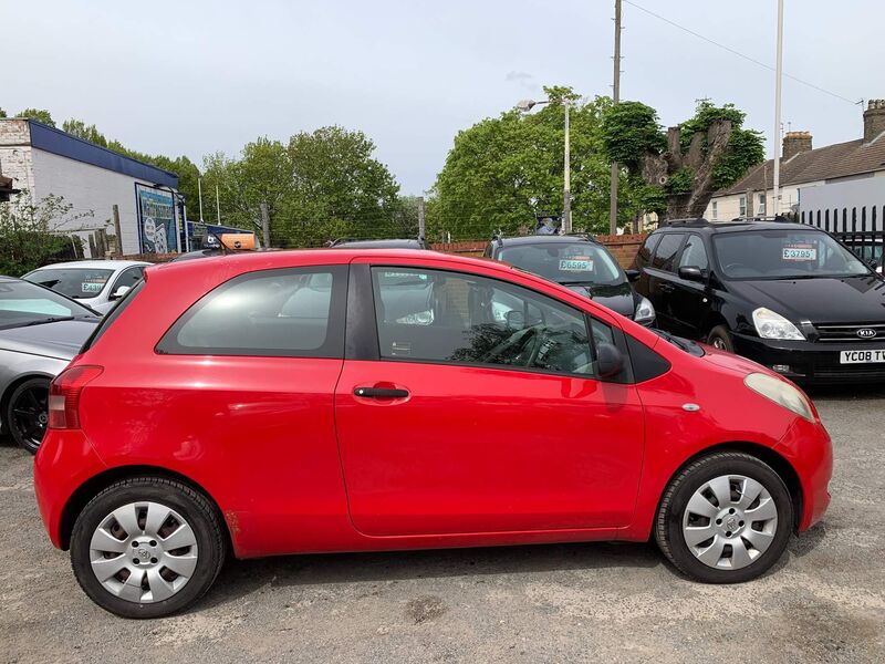 TOYOTA YARIS