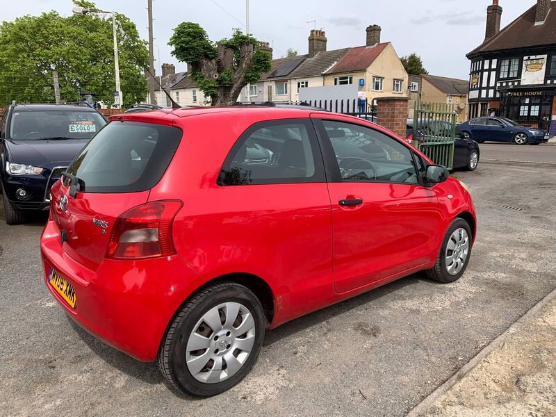 TOYOTA YARIS