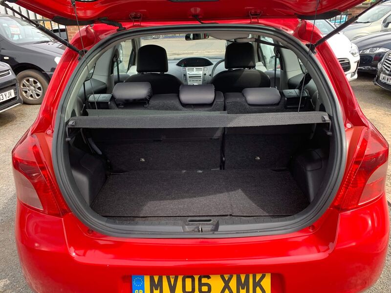 TOYOTA YARIS
