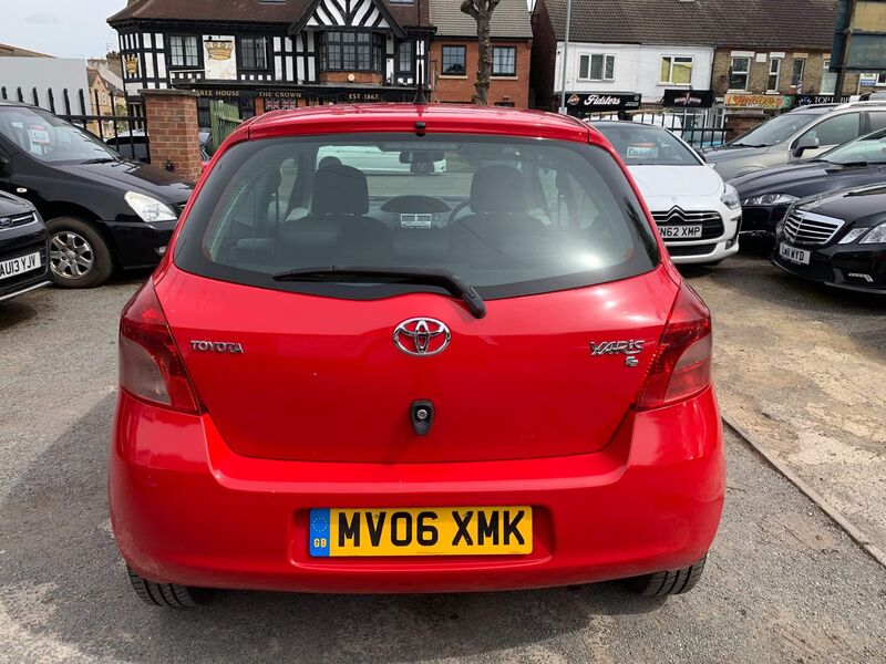TOYOTA YARIS