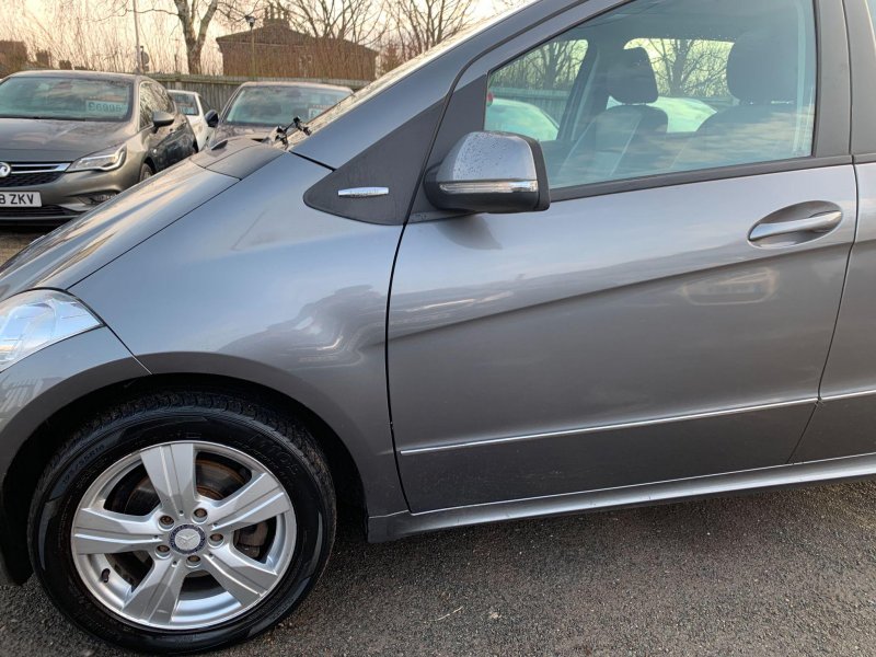 MERCEDES-BENZ A CLASS