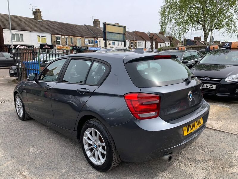 BMW 1 SERIES