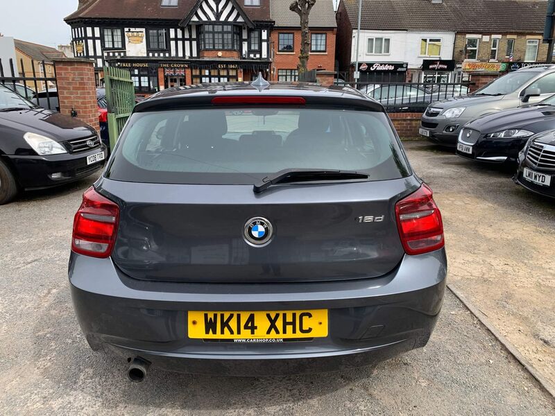 BMW 1 SERIES