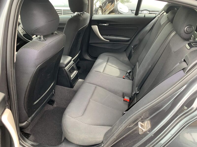 BMW 1 SERIES