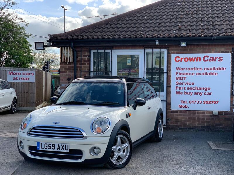 View MINI CLUBMAN 1.6 Cooper D Steptronic Euro 4 5dr