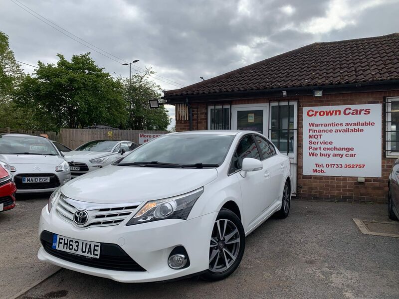 View TOYOTA AVENSIS 2.0 D-4D Icon Euro 5 4dr