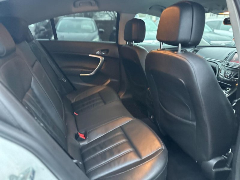 VAUXHALL INSIGNIA