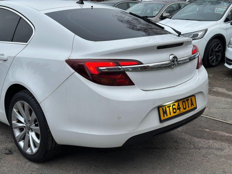 VAUXHALL INSIGNIA