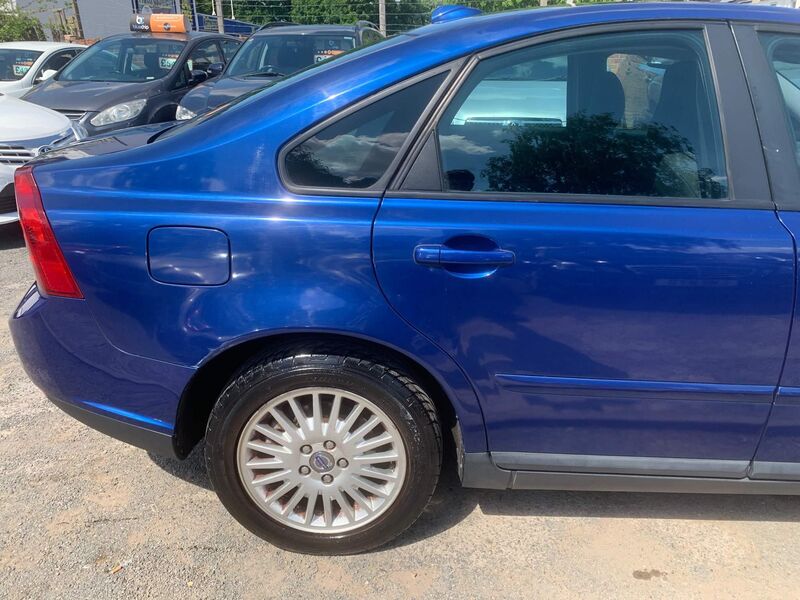 VOLVO S40