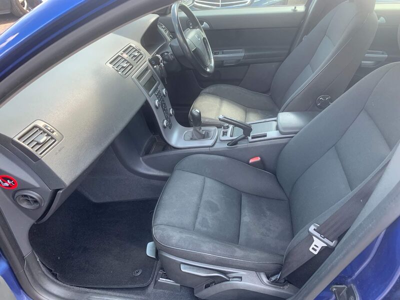 VOLVO S40
