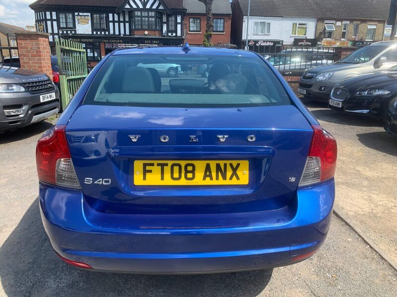 VOLVO S40