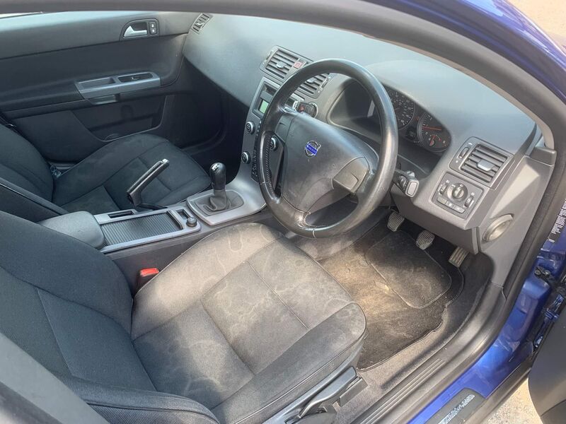 VOLVO S40