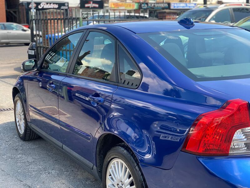 VOLVO S40
