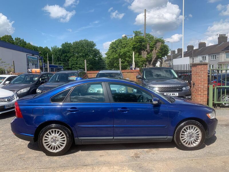 VOLVO S40
