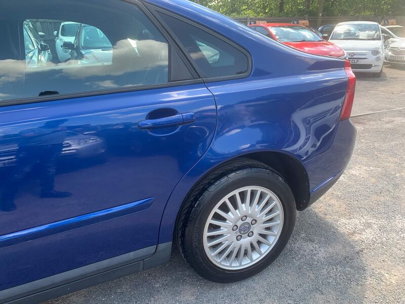 VOLVO S40