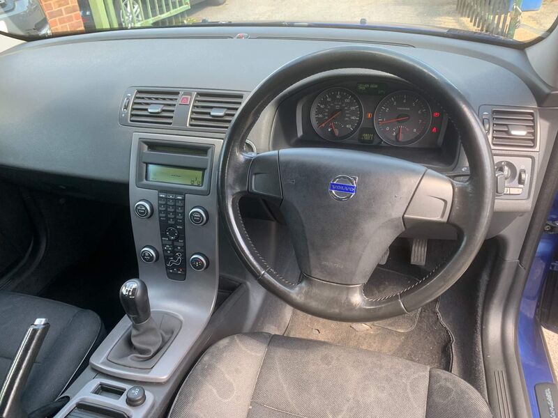VOLVO S40