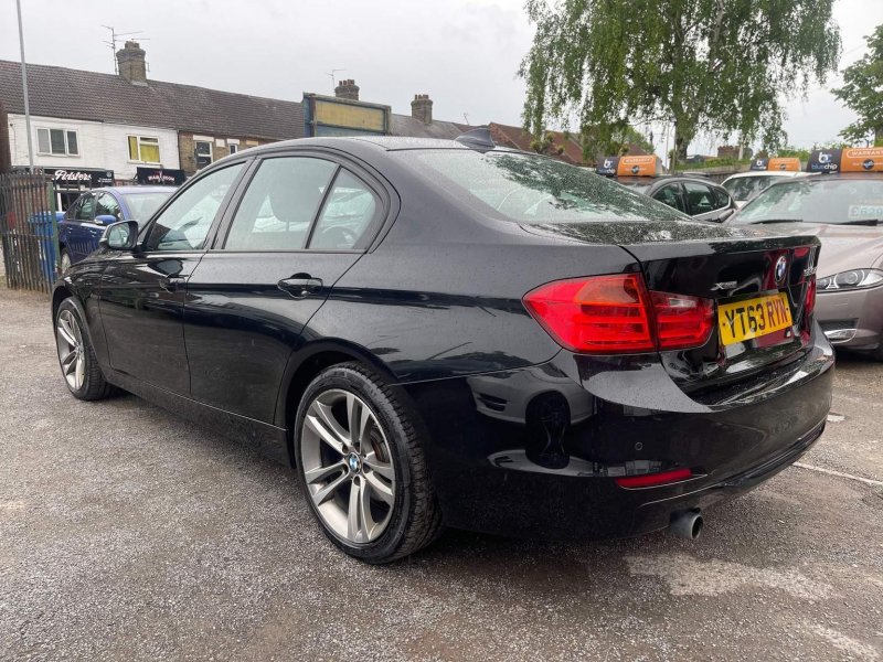 BMW 3 SERIES