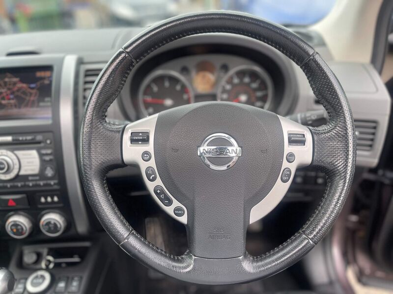 NISSAN X-TRAIL