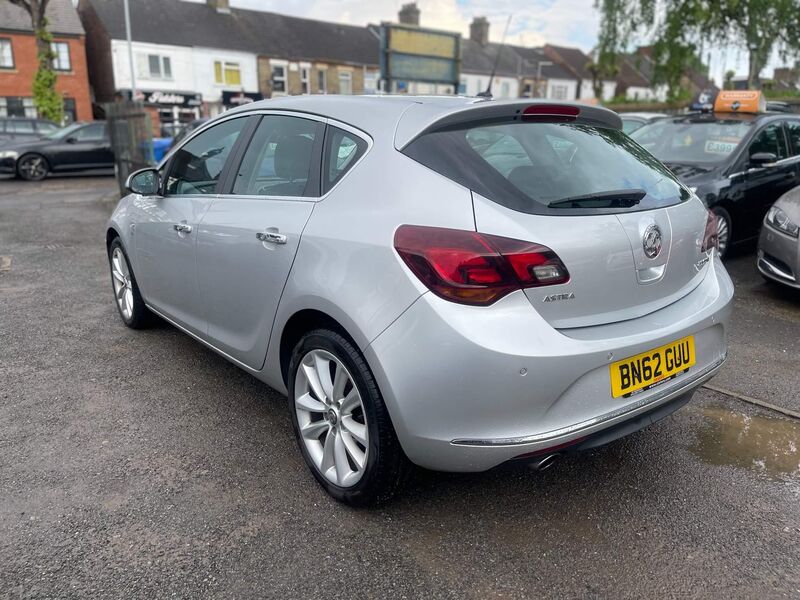 VAUXHALL ASTRA