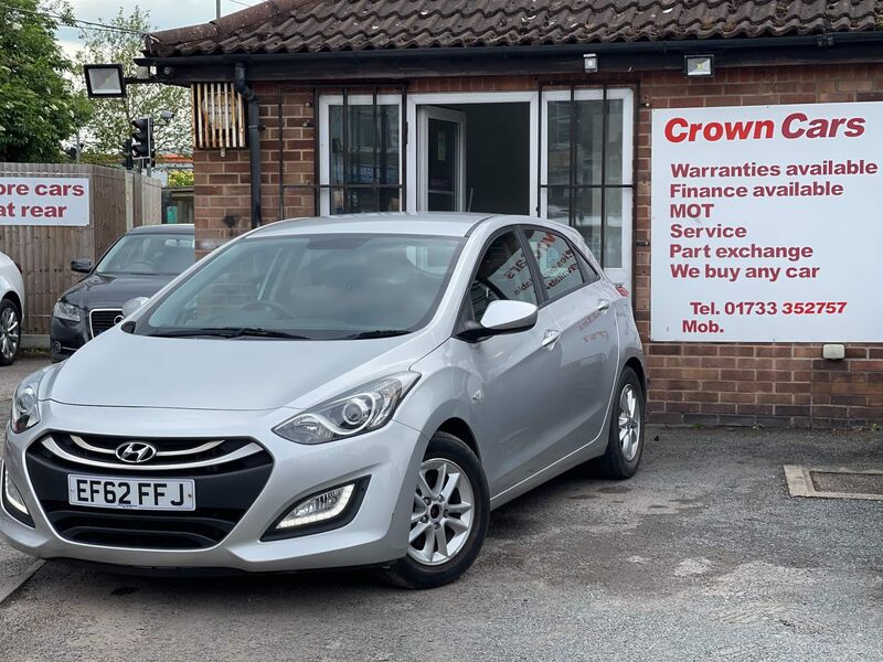 View HYUNDAI I30 1.6 CRDi Blue Drive Active Euro 5 (s/s) 5dr