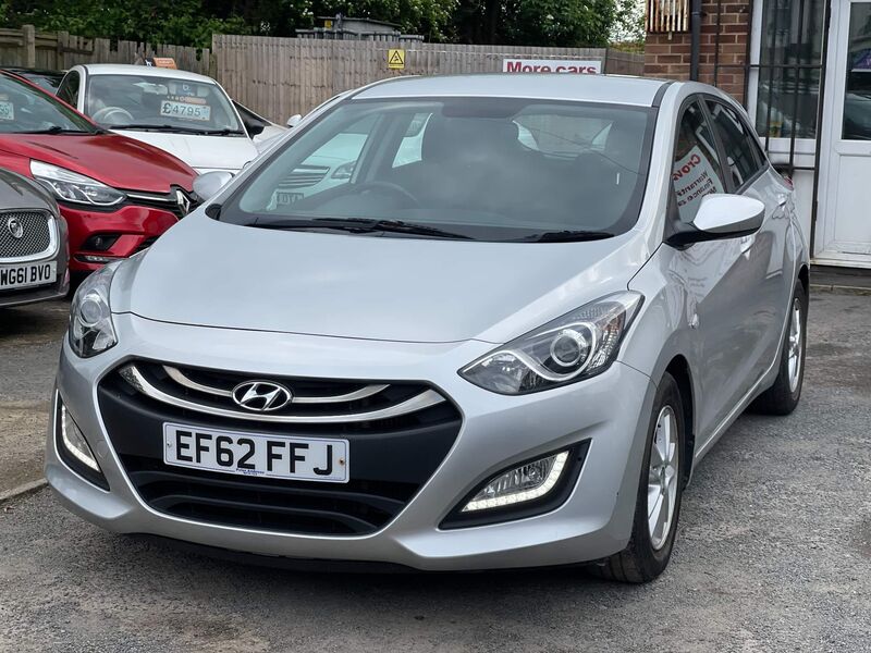 View HYUNDAI I30 1.6 CRDi Blue Drive Active Euro 5 (s/s) 5dr