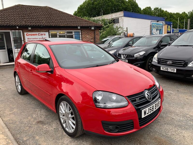 VOLKSWAGEN GOLF