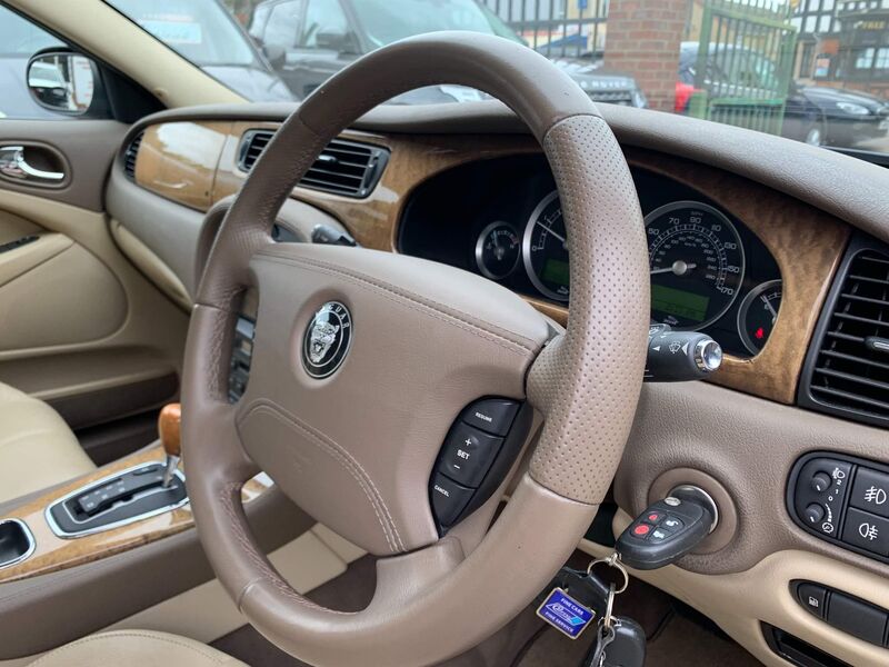 JAGUAR S-TYPE