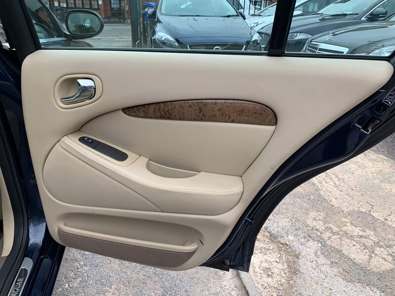 JAGUAR S-TYPE