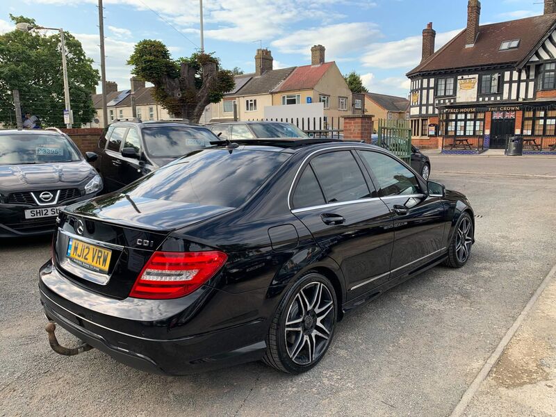 MERCEDES-BENZ C CLASS