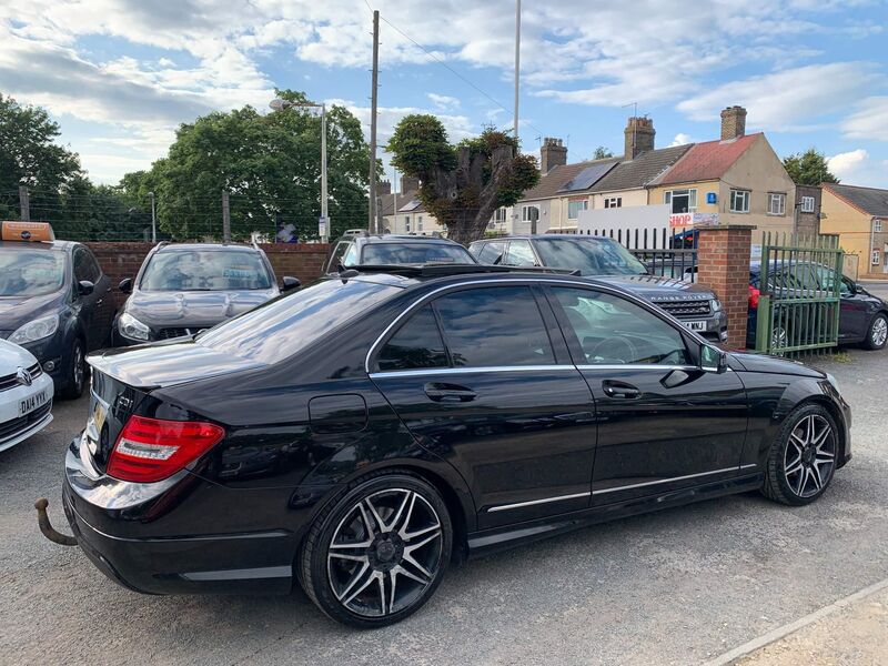 MERCEDES-BENZ C CLASS