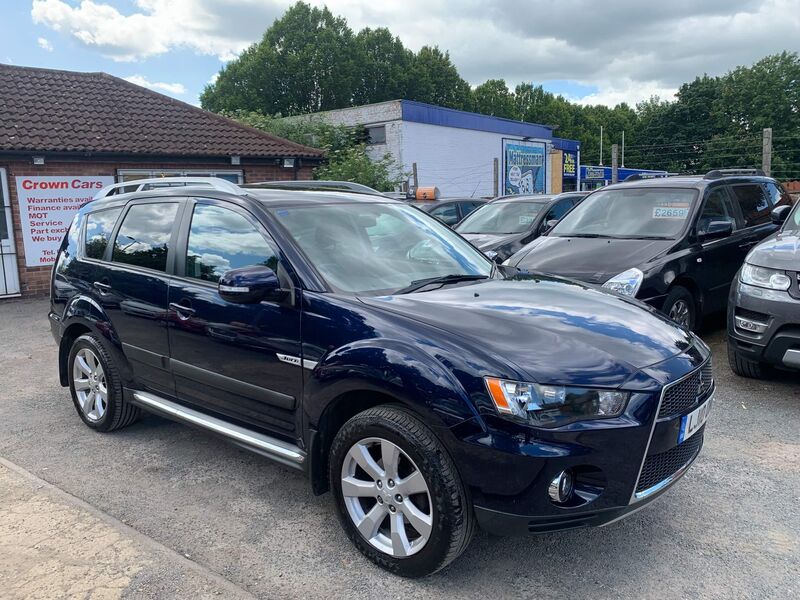 MITSUBISHI OUTLANDER