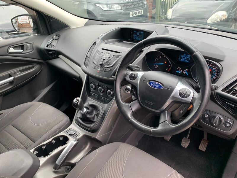 FORD KUGA