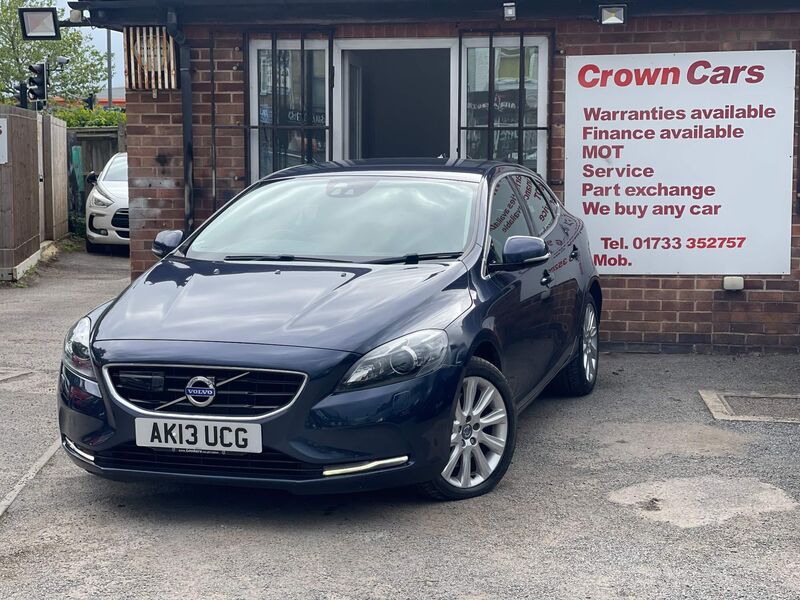 View VOLVO V40 2.0 D3 SE Lux Nav Euro 5 (s/s) 5dr