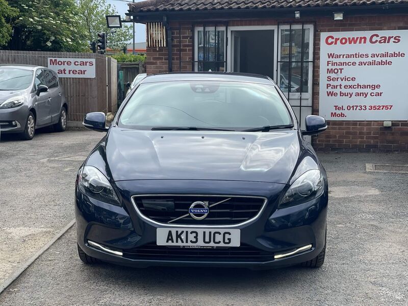 View VOLVO V40 2.0 D3 SE Lux Nav Euro 5 (s/s) 5dr